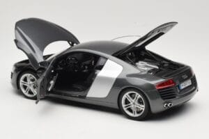 Audi R8 Type 42 4.2 Daytona Grey Kyosho 1:18 5010618425 Metaal — afbeelding 5 van 8