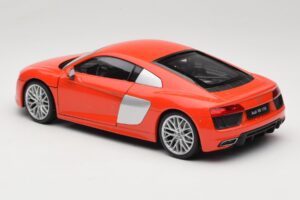 Audi R8 V10 Rood Welly 1:18 18052W Metaal — afbeelding 7 van 8