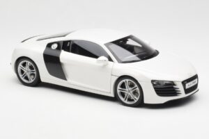Audi R8 Type 42 Wit Kyosho 1:18 09213W Metaal — afbeelding 6 van 8