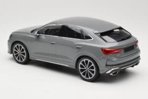 Audi RS Q3 F3 Sportback Grijs Minichamps 1:18 155018100 Metaal — afbeelding 5 van 6