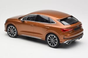 Audi RS Q3 Sportback 8U Brown Metallic Minichamps 1:18 155018104 Metaal — afbeelding 5 van 6