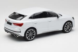 Audi RS Q3 F3 Sportback Glacier White Metallic Minichamps 1:18 155018105 Metaal — afbeelding 2 van 6