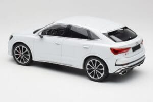 Audi RS Q3 F3 Sportback Glacier White Metallic Minichamps 1:18 155018105 Metaal — afbeelding 5 van 6