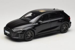 Audi RS3 8Y Sportback Myth Black Norev 1:18 188388 Metaal