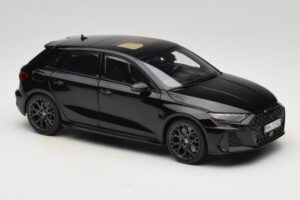 Audi RS3 8Y Sportback Myth Black Norev 1:18 188388 Metaal — afbeelding 6 van 8