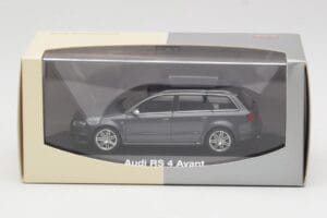 Audi RS4 B7 Avant Grijs Minichamps 1:43 5010509223 Metaal — afbeelding 4 van 4