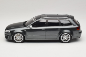 Audi RS4 B7 Grijs Otto 1:18 OT721 Hars — afbeelding 3 van 6