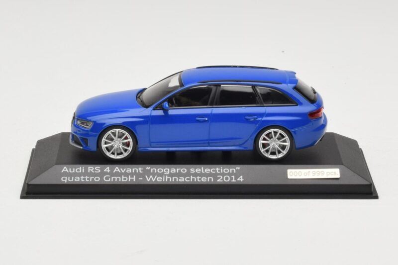 Audi RS4 B8 Avant Nogaro Blue Kerstcollectie 2014 Minichamps 1:43 AUDI003 Metaal