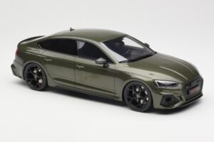 Audi RS5 B9 Competition Sportback Groen GT Spirit 1:18 GT469 Hars — afbeelding 4 van 6