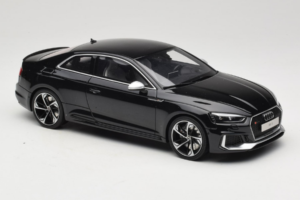 Audi RS5 B9 Coupe Zwart GT Spirit 1:18 GT751 Hars — afbeelding 4 van 6