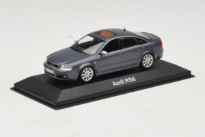 Audi RS6 C5 Grijs Minichamps 1:43 20000001217001 Metaal — afbeelding 2 van 4