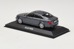 Audi RS6 C5 Grijs Minichamps 1:43 20000001217001 Metaal — afbeelding 3 van 4