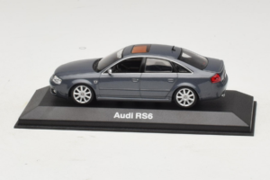 Audi RS6 C5 Grijs Minichamps 1:43 20000001217001 Metaal