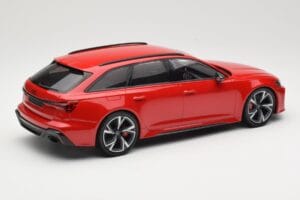Audi RS6 C8 Avant Red Metallic Minichamps 1:18 155018010 Metaal — afbeelding 2 van 6