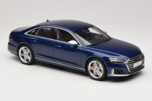 Audi S8 D5 Blauw GT Spirit 1:18 GT313 Hars — afbeelding 4 van 6