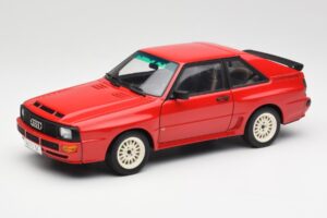 Audi Sport Quattro Rood Dealer Editie AUTOart 1:18 5030400205 Metaal