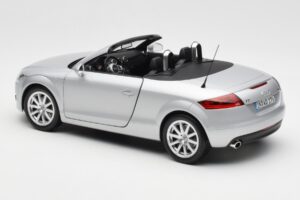 Audi TT 8J Roadster Lichtsilver Minichamps 1:18 5010500515 Metaal — afbeelding 7 van 8