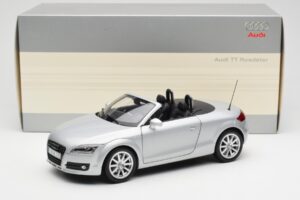 Audi TT 8J Roadster Lichtsilver Minichamps 1:18 5010500515 Metaal — afbeelding 8 van 8