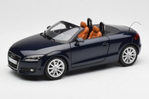 Audi TT 8J Roadster Diepe Zeeblauw Minichamps 1:18 5010500525 Metaal