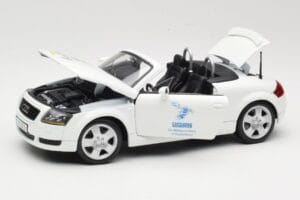 Audi TT 8N Cabriolet Wit Maisto 1:18 56065 Metaal — afbeelding 2 van 8