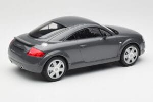 Audi TT 8N Coupe Grey Metallic Minichamps 1:18 155017020 Metaal — afbeelding 2 van 6