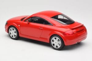 Audi TT 8N Rood Minichamps 1:18 155017022 Metaal — afbeelding 5 van 6