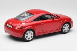 Audi TT 8N Coupe Rood Revell 1:18 89909092 Metaal — afbeelding 3 van 8