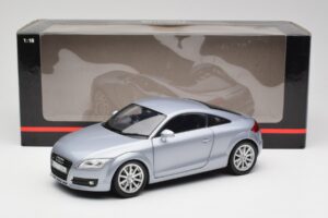 Audi TT 8N RHD Lake Zilver Metallic Minichamps 1:18 150015020 Metaal — afbeelding 8 van 8