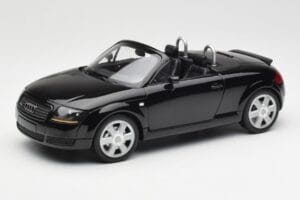 Audi TT 8N Roadster Black Metallic Minichamps 1:18 155017030 Metaal