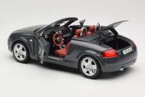 Audi TT 8N Roadster Grijs Maisto 1:18 50346 Metaal — afbeelding 5 van 8