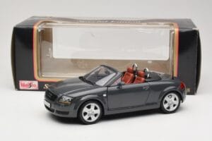 Audi TT 8N Roadster Grijs Maisto 1:18 50346 Metaal — afbeelding 8 van 8