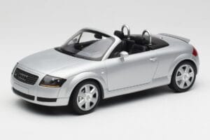 Audi TT 8N Roadster Silver Metallic Minichamps 1:18 155017031 Metaal