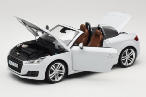 Audi TT 8S Roadster Glacier White Minichamps 1:18 5011400515 Metaal — afbeelding 2 van 8
