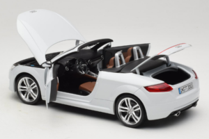 Audi TT 8S Roadster Glacier White Minichamps 1:18 5011400515 Metaal — afbeelding 5 van 8