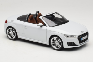 Audi TT 8S Roadster Glacier White Minichamps 1:18 5011400515 Metaal — afbeelding 6 van 8