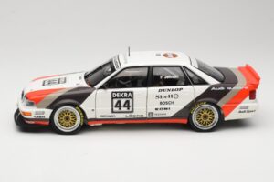 Audi V8 Quattro DTM #44 Team AZR F. Jelinski 1991 Minichamps 1:18 100911044 Metaal — afbeelding 4 van 8