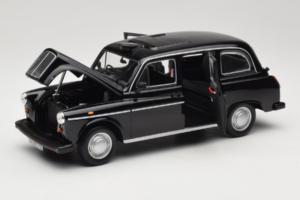 Austin FX4 London Taxi Zwart Minichamps 1:18 180136000 Metaal — afbeelding 2 van 8