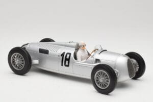 Auto Union Typ C #18 B. Rosemeyer Internationales Eifelrennen Nürburgring Winner 1936 Minichamps 1:18 155361018 Metaal — afbeelding 4 van 6
