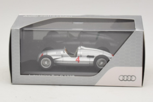 Auto Union Typ D #4 Zilver Minichamps 1:43 5030900703 Metaal — afbeelding 4 van 4
