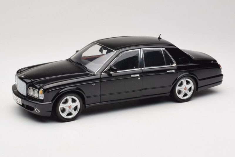 Bentley Arnage R Zwart Minichamps 1:18 100139071 Metaal