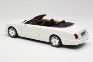 Bentley Azure Glacier White Minichamps 1:18 100139502 Metaal — afbeelding 7 van 8