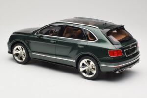 Bentley Bentayga Styling Pack Groen GT Spirit 1:18 GT133 Hars — afbeelding 5 van 6