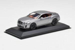 Bentley Continental GT Grijs Met Zwarte Velgen Minichamps 1:43 BENTLEY001 Metaal — afbeelding 2 van 4