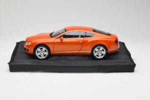 Bentley Continental GT Orange Metallic Minichamps 1:18 100139921 Metaal — afbeelding 4 van 8