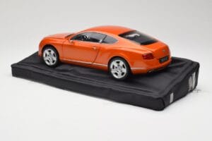 Bentley Continental GT Orange Metallic Minichamps 1:18 100139921 Metaal — afbeelding 7 van 8