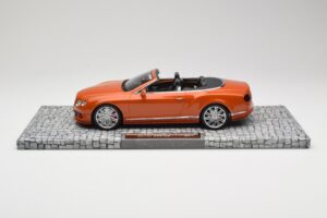 Bentley Continental GT Speed Cabriolet Orange Metallic Minichamps 1:18 107139430 Metaal — afbeelding 3 van 6