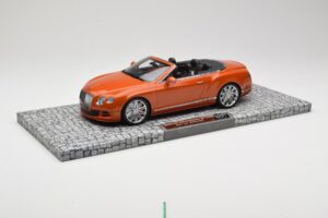 Bentley Continental GT Speed Cabriolet Orange Metallic Minichamps 1:18 107139430 Metaal