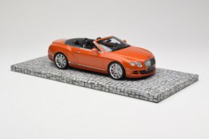 Bentley Continental GT Speed Cabriolet Orange Metallic Minichamps 1:18 107139430 Metaal — afbeelding 4 van 6