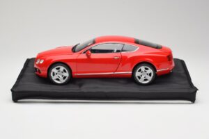 Bentley Continental GT St. James Red Minichamps 1:18 100139922 Metaal — afbeelding 4 van 8