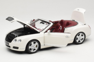 Bentley Continental GTC Wit Minichamps 1:18 100139032 Metaal — afbeelding 2 van 8